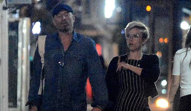 Lupakan Mantan, Scarlett Johansson Dipacari Pengacara