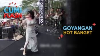 Wow! Goyangan Dewi Perssik Erotis Banget